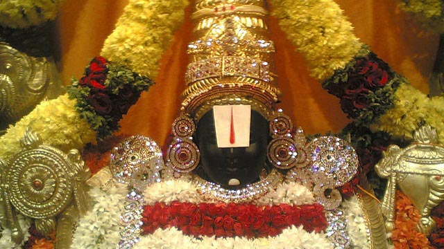 Tirupati Temple (Tirumala Venkateshwara) | Tirumala, Andhra Pradesh:  51 Famous Temples Of India